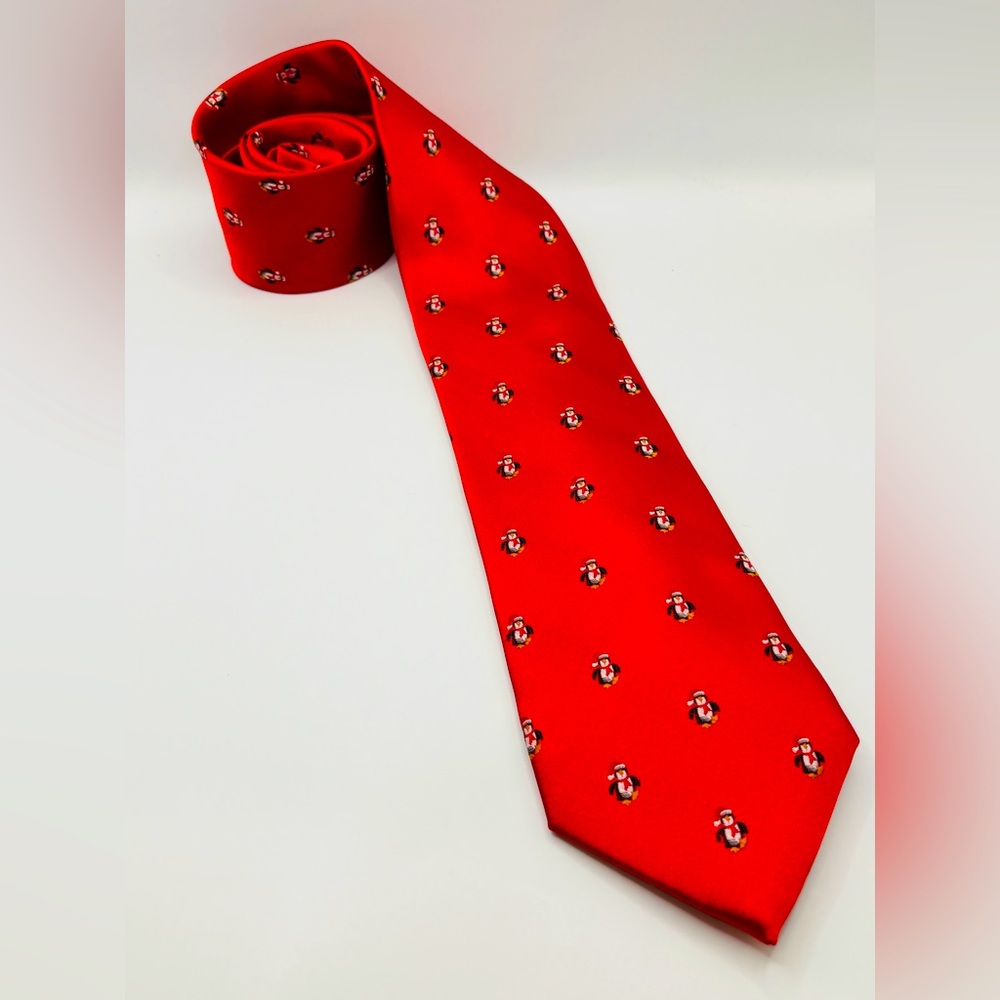 🎄 Hallmark Holiday Traditions Holiday Tie 🎄